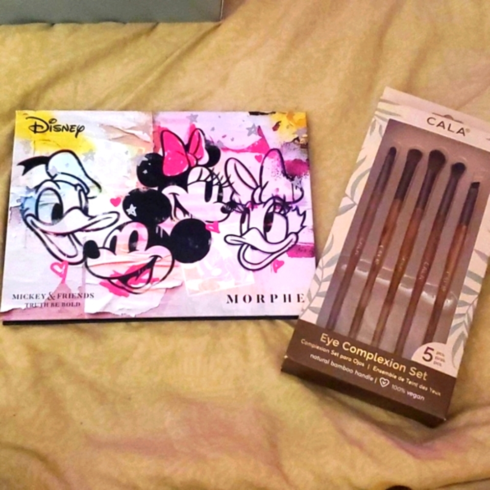 🎄*NEW* LIMITED EDITION Morphe Mickey & Friends Truth Be Bold Artistry Palette!
